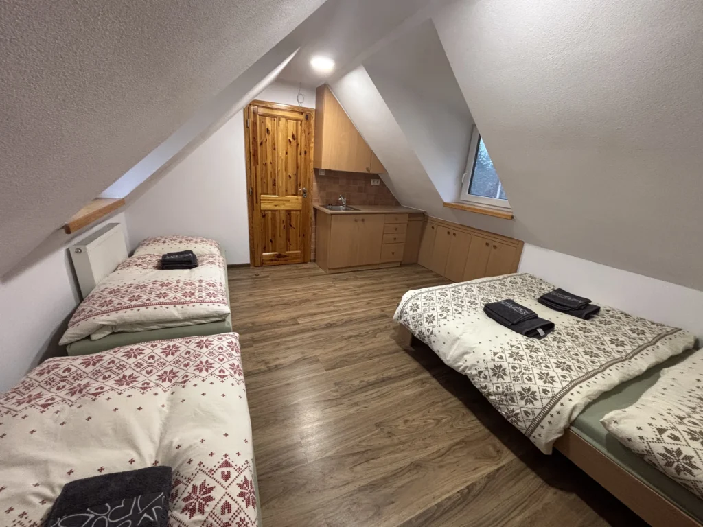 vila-darinka-cavoj-spalna-4-postele